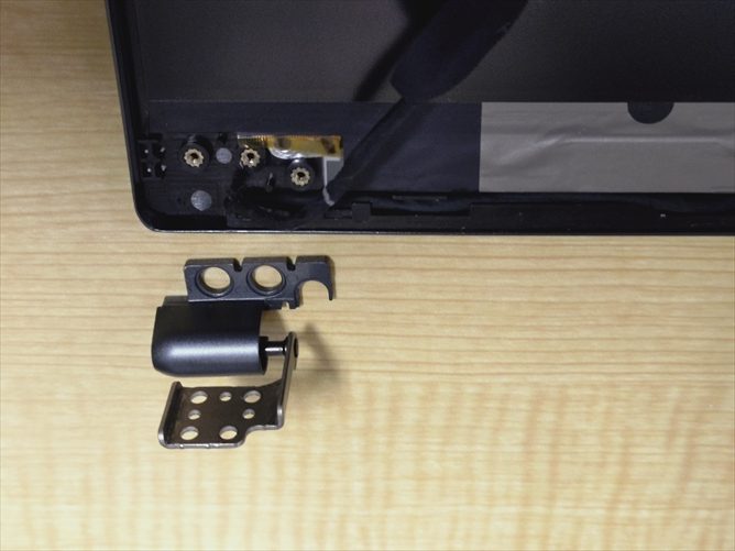 MSI Prestage 15 A12UD-096JP ヒンジ取り外し