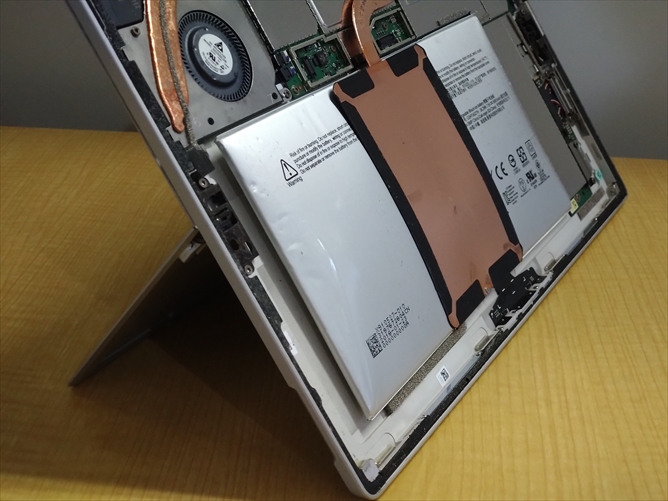 Microsoft SurfacePro4 バッテリー膨張確認